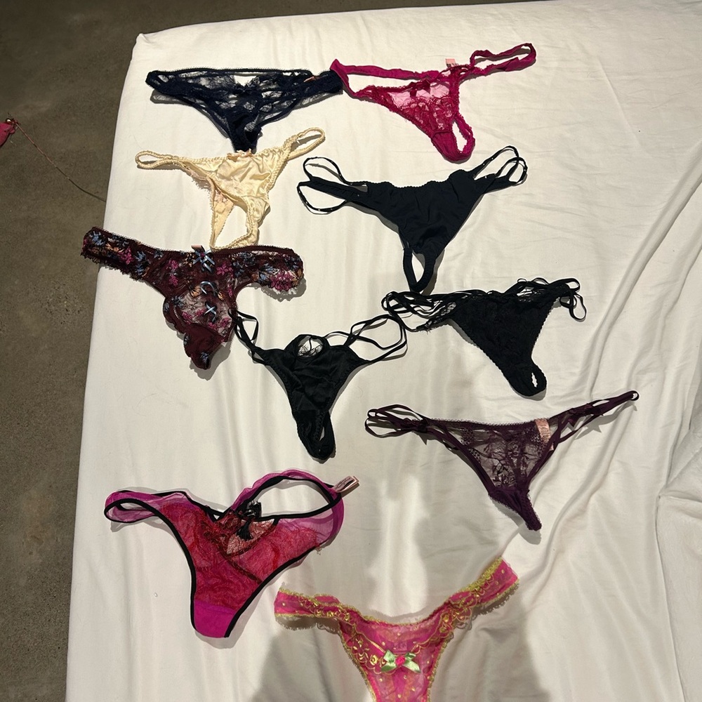 Assorted Lace Thong Set